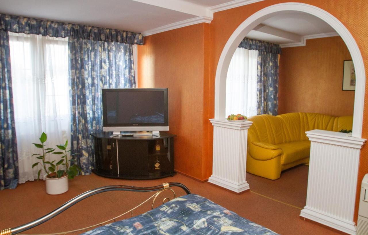 Hotel Rudolf Hajdúszoboszló Buitenkant foto