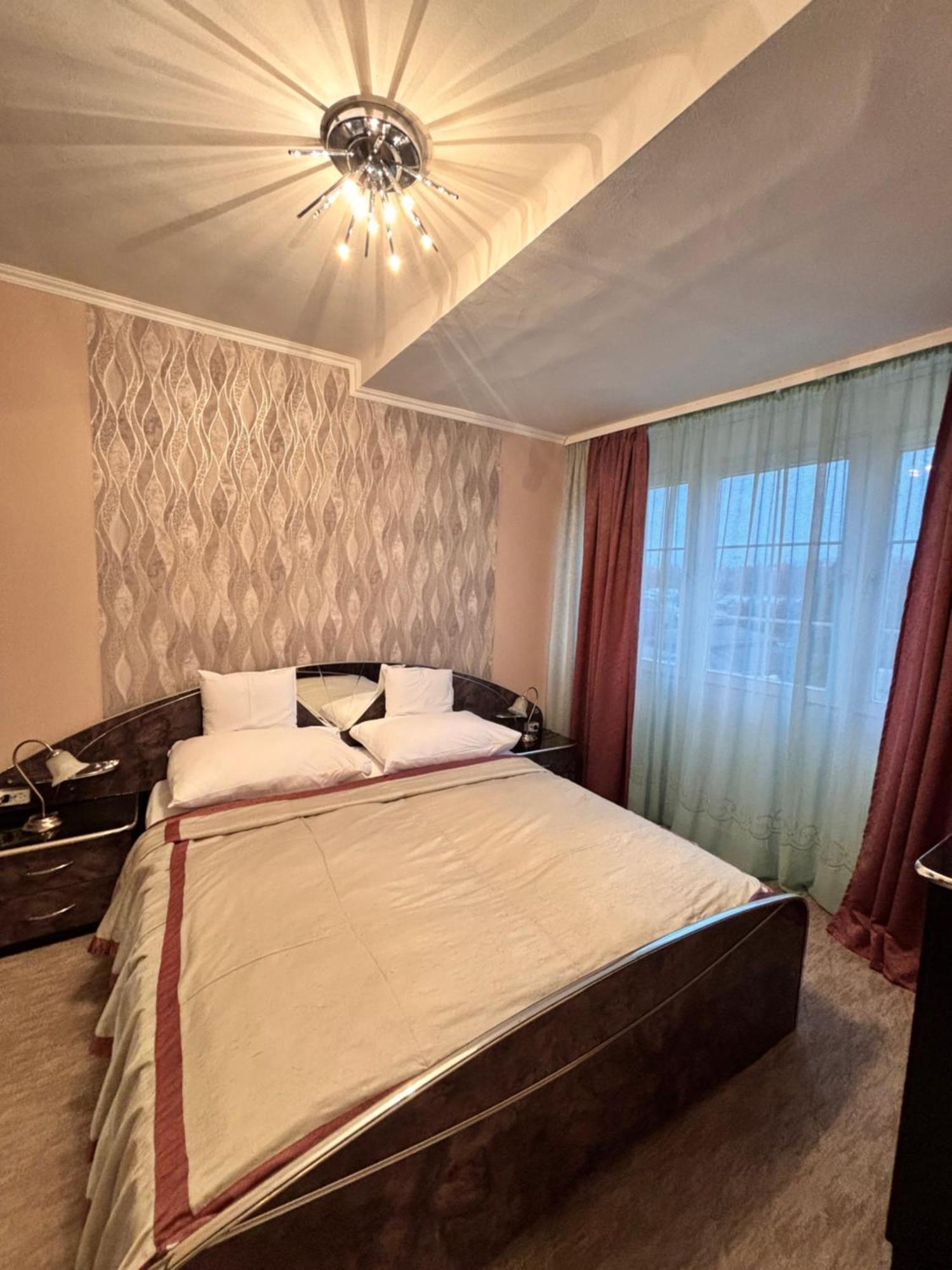 Hotel Rudolf Hajdúszoboszló Buitenkant foto