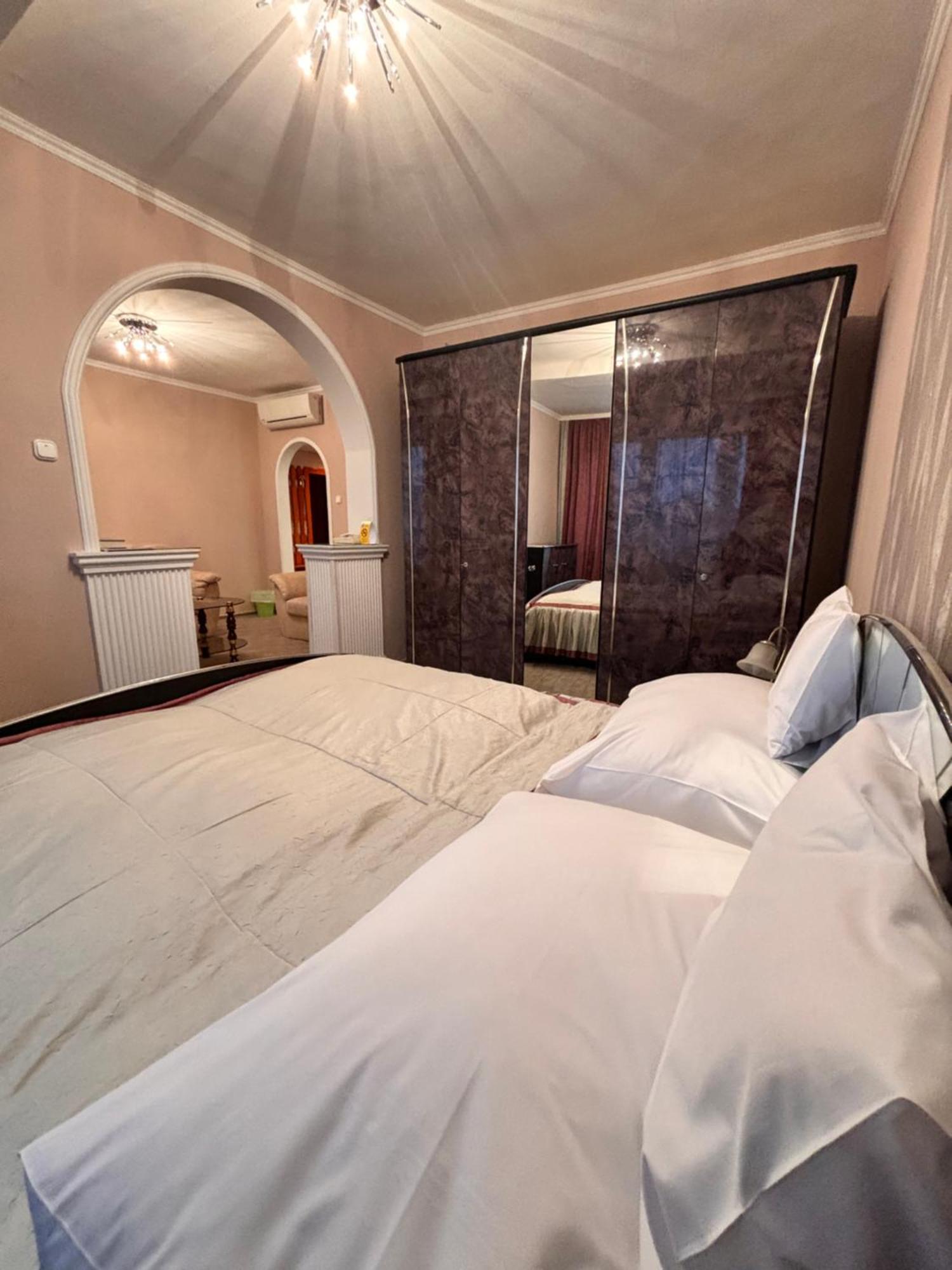 Hotel Rudolf Hajdúszoboszló Buitenkant foto