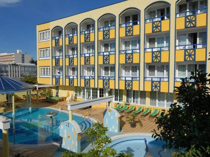 Hotel Rudolf Hajdúszoboszló Buitenkant foto
