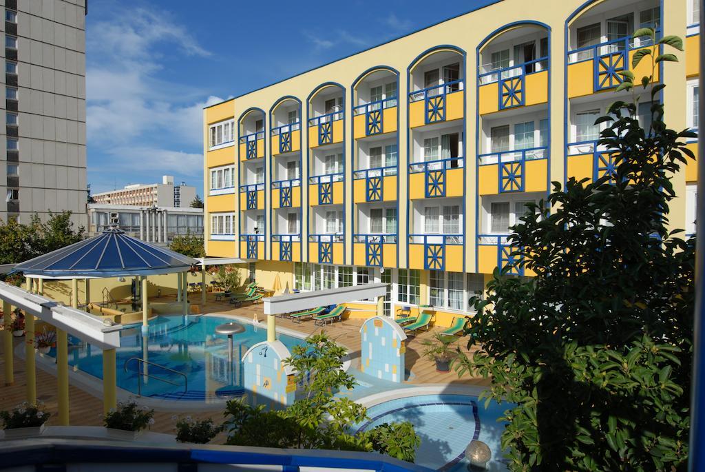 Hotel Rudolf Hajdúszoboszló Buitenkant foto