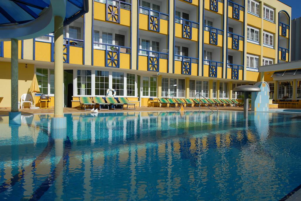 Hotel Rudolf Hajdúszoboszló Buitenkant foto